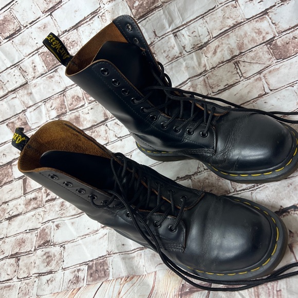 Black genuine leather dr Martens - Picture 4 of 6